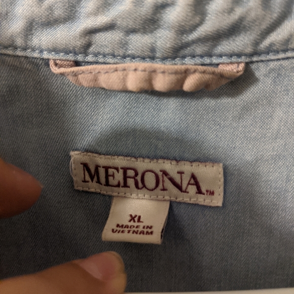 XL Short Sleeve Chambray Shirt - Picture 3 of 4